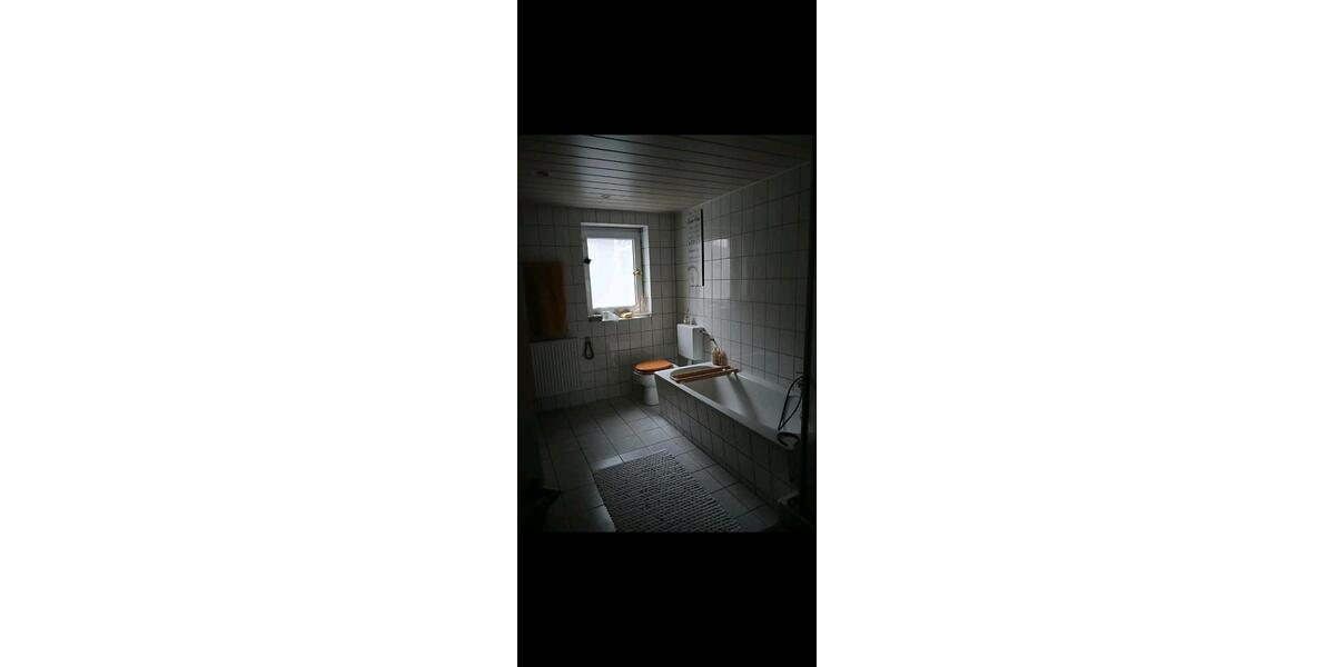 Einfamilienhaus Friedland - 7 Zimmer, 160 m&sup2;, 175.000&euro; | Angebot:27257474
