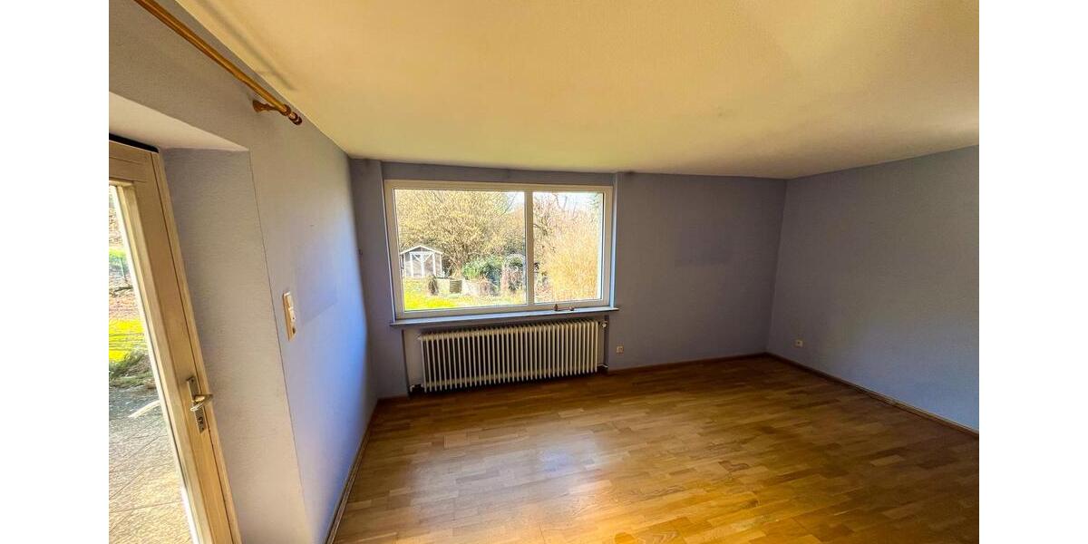 Einfamilienhaus Witzenhausen - 10 Zimmer, 220 m&sup2;, 220.000&euro; | Angebot:26162367