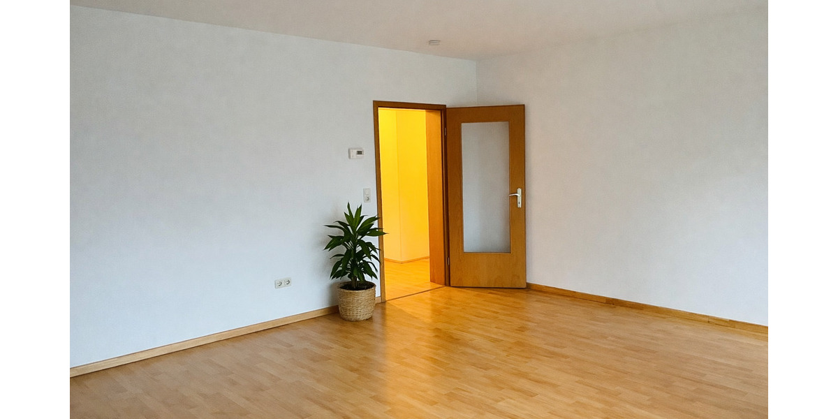 Etagenwohnung Northeim - 3 Zimmer, 86 m&sup2;, 720&euro; | Angebot:25610904