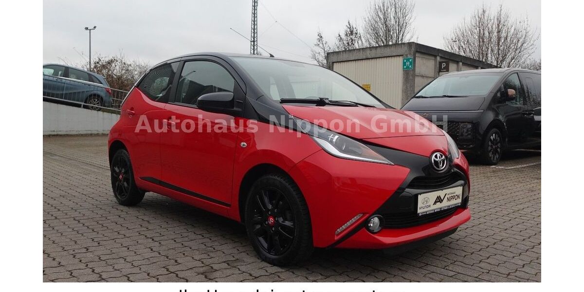 Toyota Aygo (X) 91.390 km 8.985 &euro; Göttingen 37077