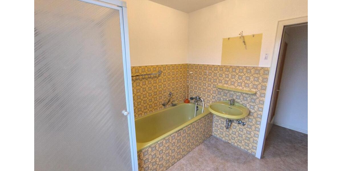 Mehrfamilienhaus, Wohnhaus Hattorf am Harz - 9 Zimmer, 236 m&sup2;, 149.000&euro; | Angebot:26338561