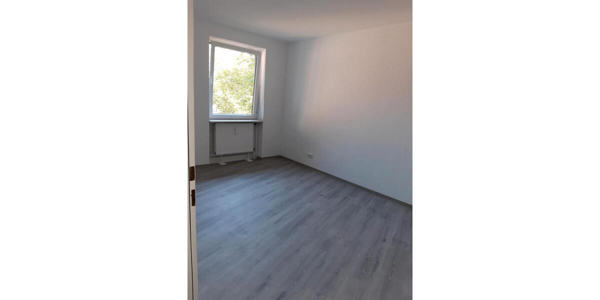 Etagenwohnung Northeim - 3 Zimmer, 85 m&sup2;, 699&euro; | Angebot:25784020
