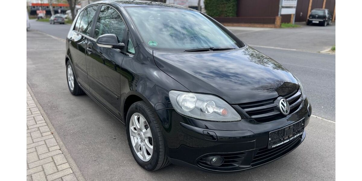 VW Golf 133.742 km 4.490 &euro; Göttingen 37079