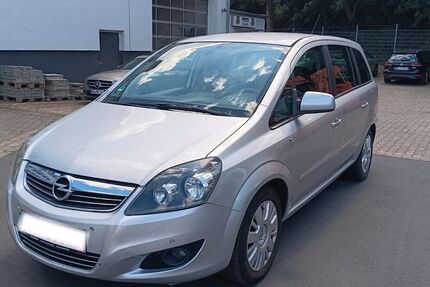 Opel Zafira 185.811 km 2.999 € Göttingen 37079