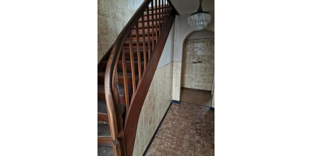 Sanierungsbedürftiges Haus mit Scheunen in Hilkerode 10 zimmer