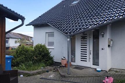 Haus Adelebsen - 6 Zimmer, 223 m&sup2;, 395.000&euro; | Angebot:26049180