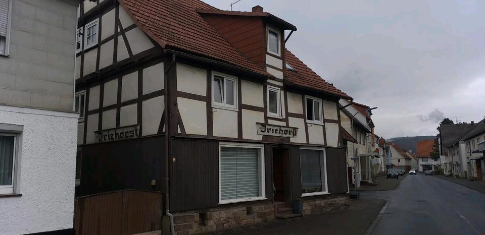 Mehrfamilienhaus, Wohnhaus Wesertal - 10 Zimmer, 200 m&sup2;, 135.000&euro; | Angebot:24743100