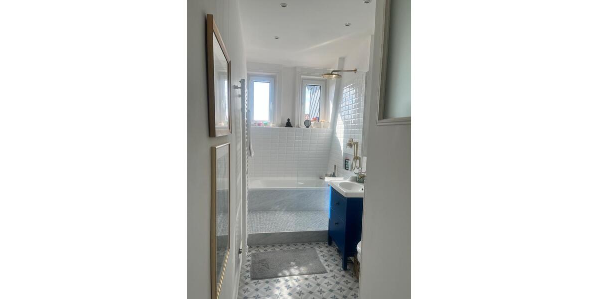 Dachgeschoßwohnung Göttingen Oststadt - 4 Zimmer, 98 m&sup2;, 1.500&euro; | Angebot:26272823