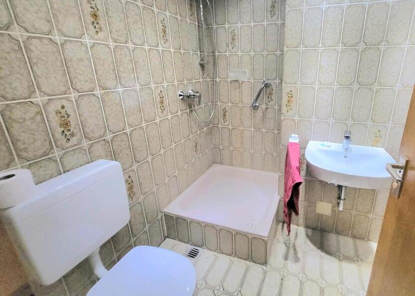 Wohnung Bad Wilhelmshöhe zimmer