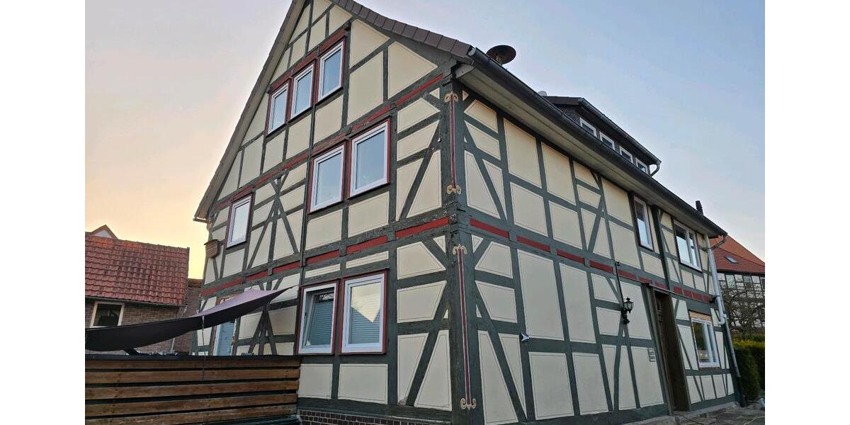 Etagenwohnung Dransfeld - 9 Zimmer, 146 m&sup2;, 1.050&euro; | Angebot:26183814