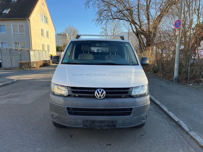 VW T5 Transporter 230.268 km 5.900 € BOVENDEN-GÖTTINGEN 37120