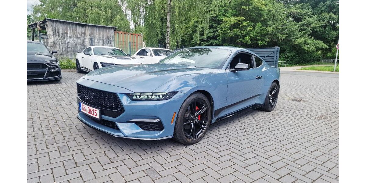 Ford Mustang 23.000 km 29.999 &euro; Northeim 37154