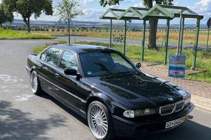 BMW 750 230.000 km 22.000 &euro; Friedland 37133