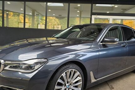 BMW 740 320.000 km 19.990 &euro; Göttingen 37081