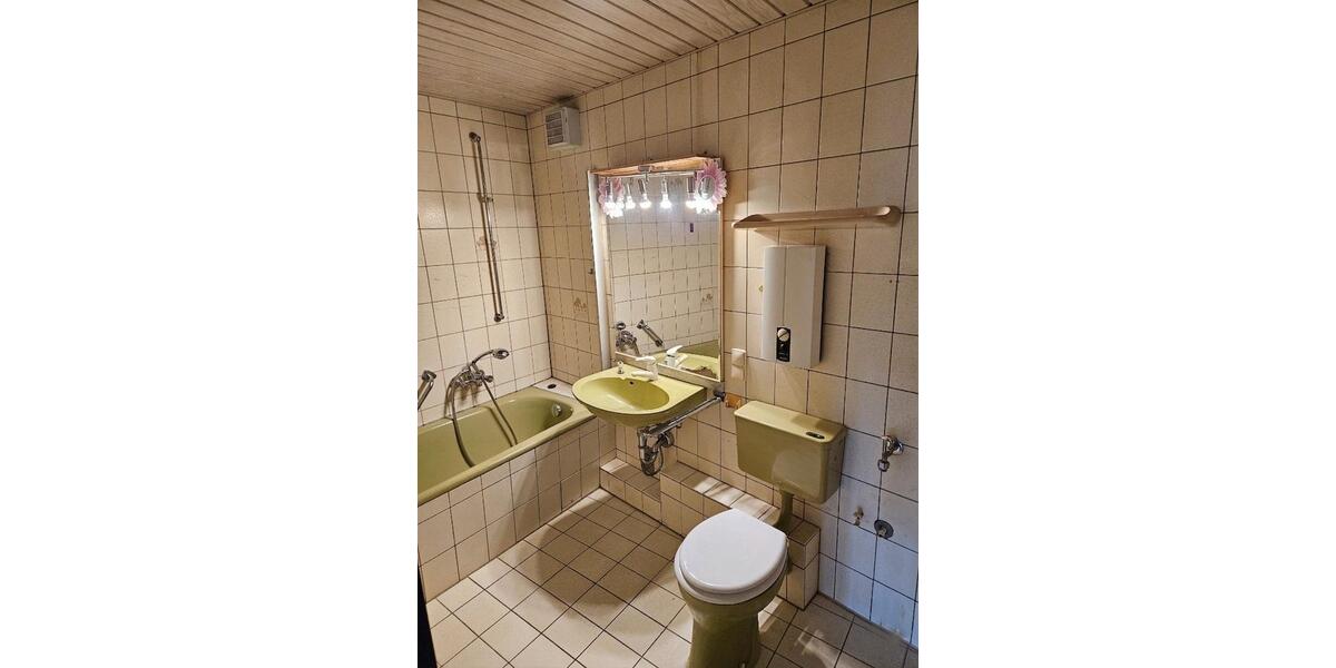 Etagenwohnung Uslar - 3 Zimmer, 94 m&sup2;, 580&euro; | Angebot:26423570