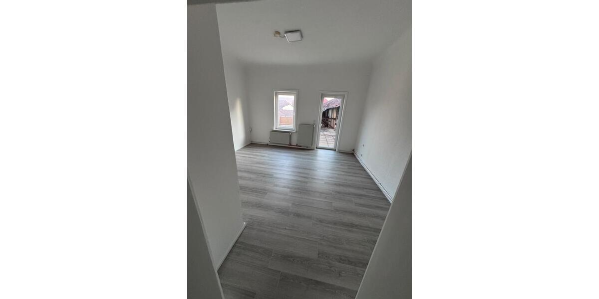 Etagenwohnung Dransfeld - 4 Zimmer, 132 m&sup2;, 1.050&euro; | Angebot:25636368