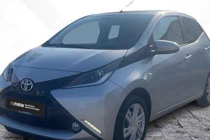 Toyota Aygo (X) 95.500 km 7.474 &euro; Göttingen 37077