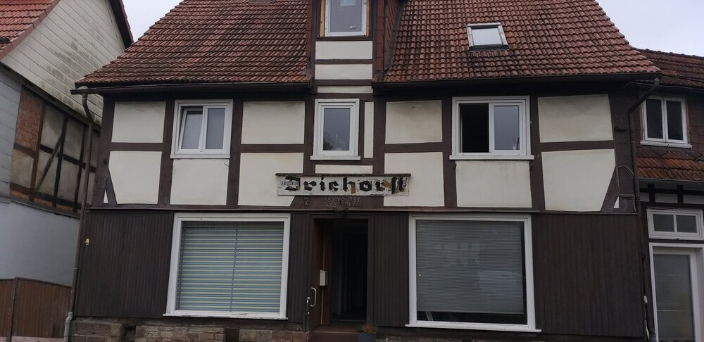 Wesertal-OT, Zweifamilienhaus + Gewerbe 10 zimmer