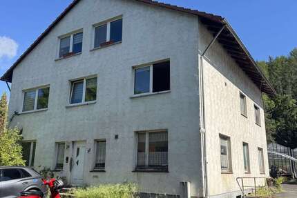 Haus Göttingen Nordstadt - 12 Zimmer, 280 m&sup2;, 249.000&euro; | Angebot:27000197