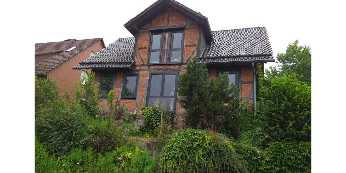 Einfamilienhaus Hardegsen - 7 Zimmer, 177 m&sup2;, 420.000&euro; | Angebot:27216258