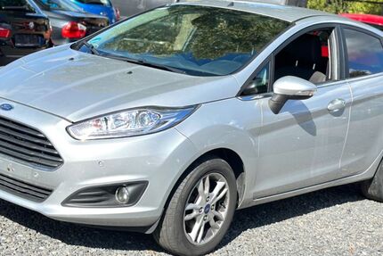 Ford Fiesta 129.700 km 3.990 € Bovenden 37120