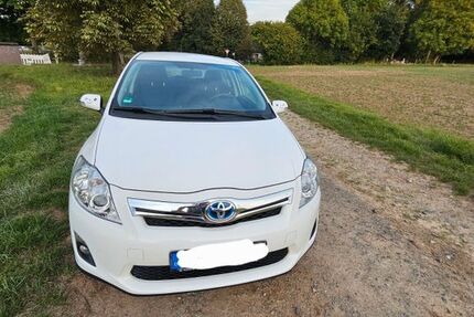 Toyota Auris 184.243 km 7.000 € Uslar 37170