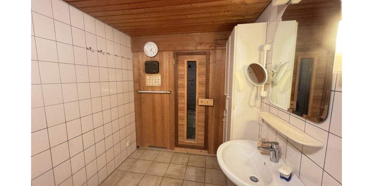 Sonniges und großzügiges Architektenhaus mit eingewachsenem Garten in Göttingen-Geismar 6 zimmer