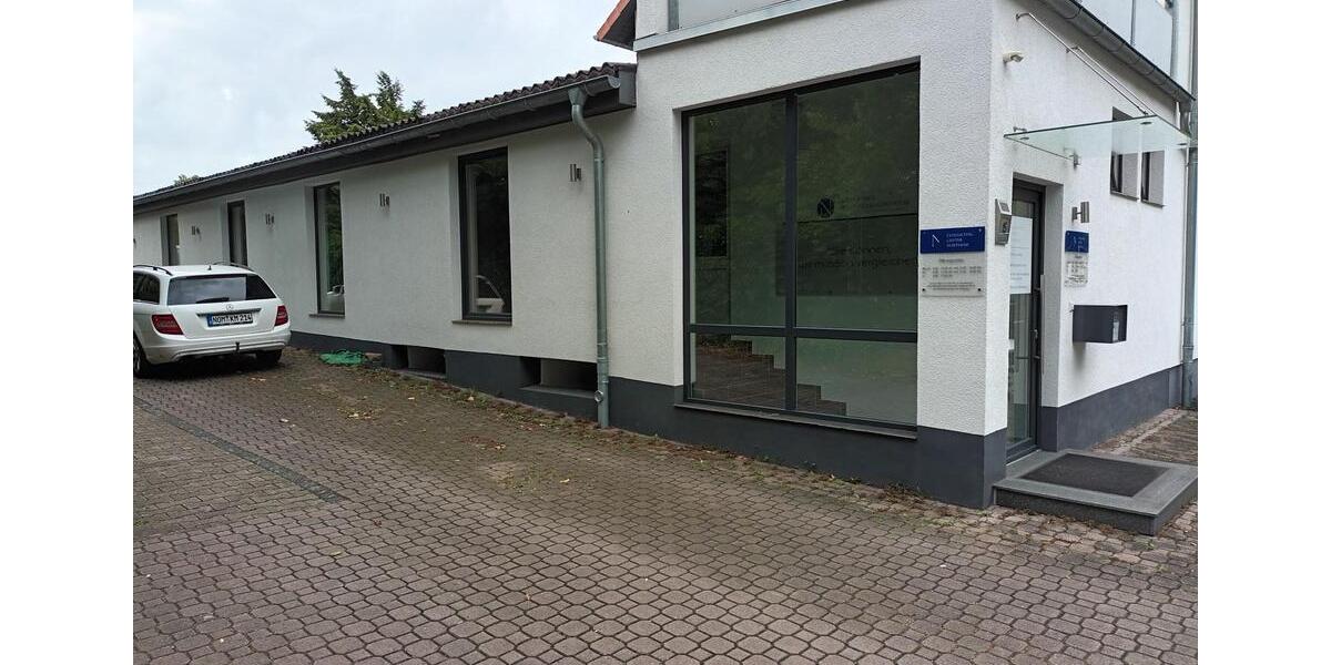 Einfamilienhaus Northeim - 9 Zimmer, 207 m&sup2;, 240.000&euro; | Angebot:27111784