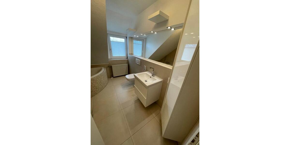 Maisonettenwohnung Dransfeld - 4 Zimmer, 120 m&sup2;, 990&euro; | Angebot:25613508