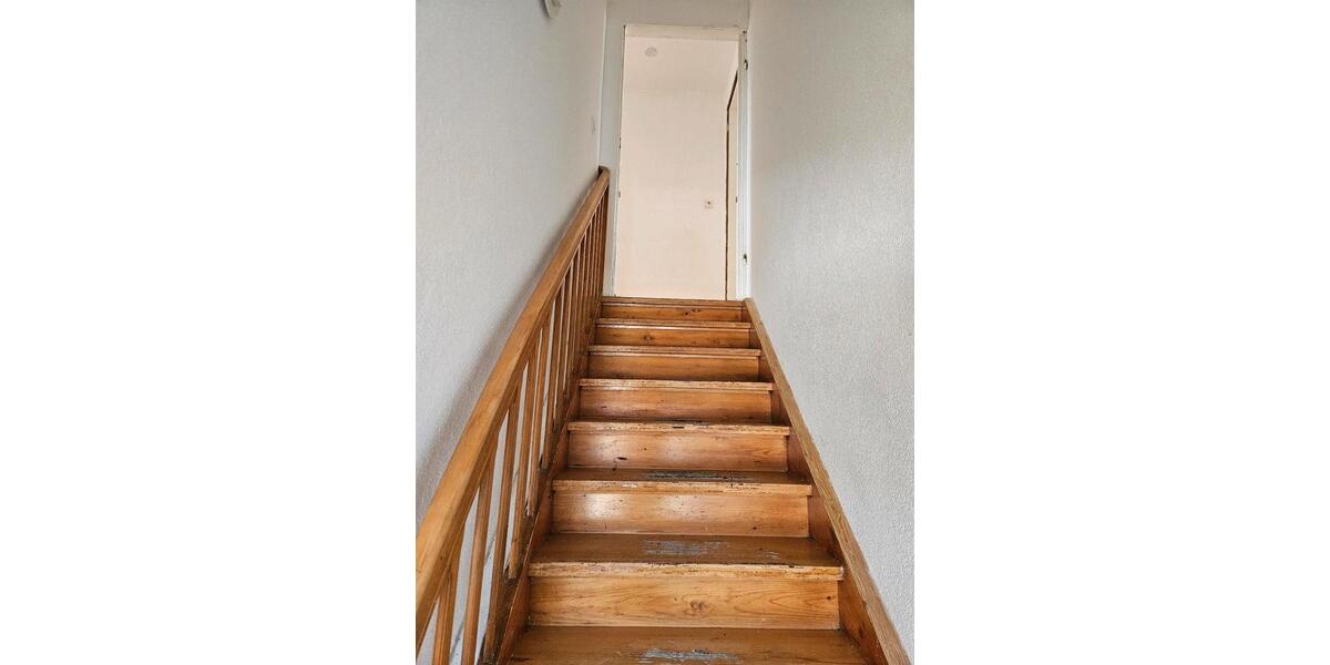 Mehrfamilienhaus, Wohnhaus Rosdorf - 8 Zimmer, 163 m&sup2;, 495.000&euro; | Angebot:26885396