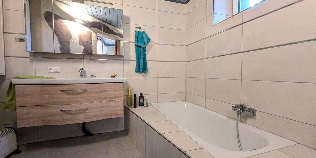 Einfamilienhaus Hann. Münden Oberode - 5 Zimmer, 133 m&sup2;, 199.500&euro; | Angebot:25708829