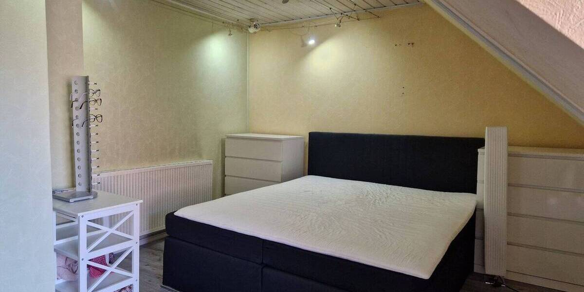 Einfamilienhaus Witzenhausen - 8 Zimmer, 190 m&sup2;, 175.000&euro; | Angebot:25968547