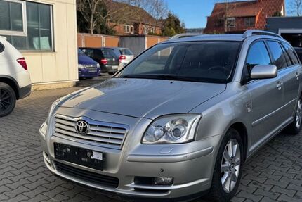 Toyota Avensis 203.000 km 3.299 &euro; Nörten Hardenberg 37176