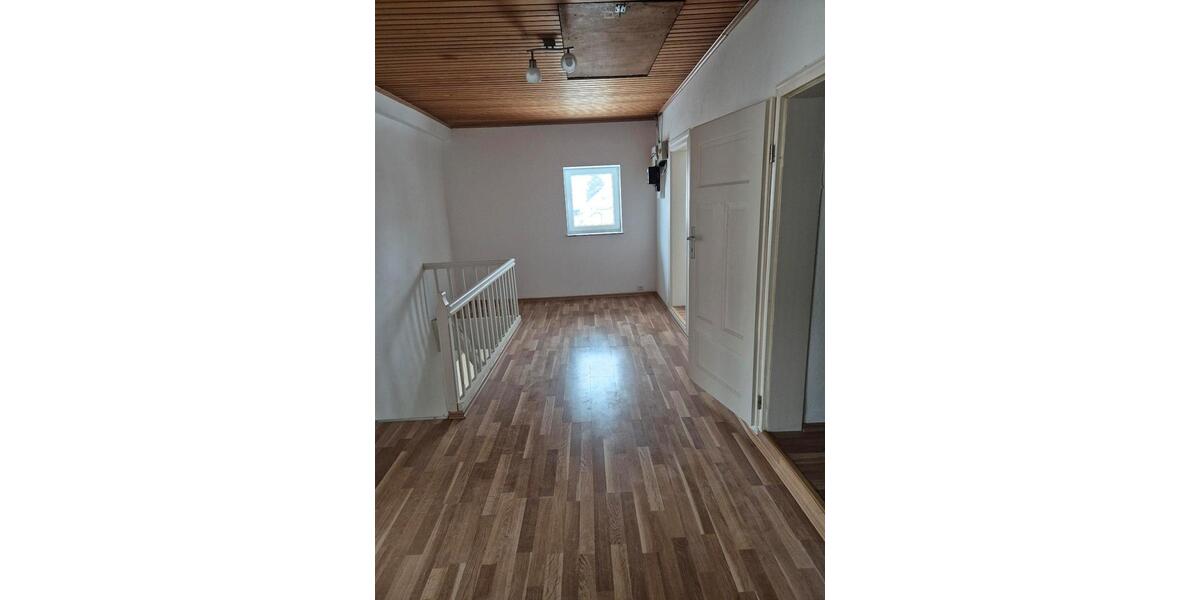 Einfamilienhaus zu vermieten in Holzerode 6 zimmer