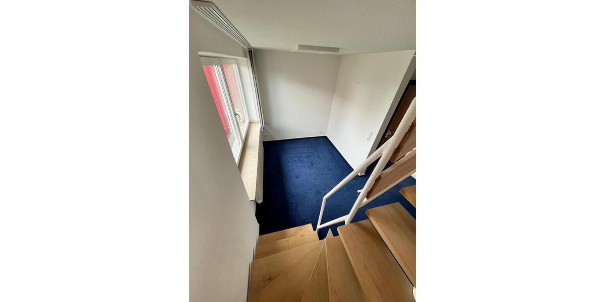 Helle Maisonette-Wohnung in Elliehausen mit Balkon und neuem Bad 3 zimmer