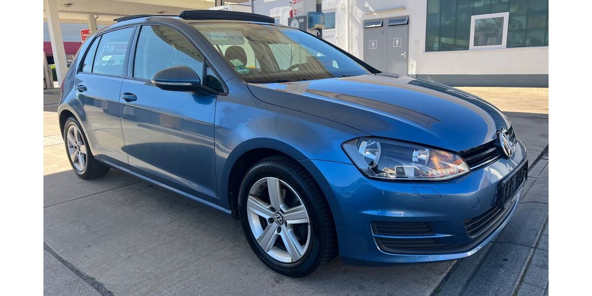 VW Golf 136.000 km 9.300 &euro; Rosdorf 37124