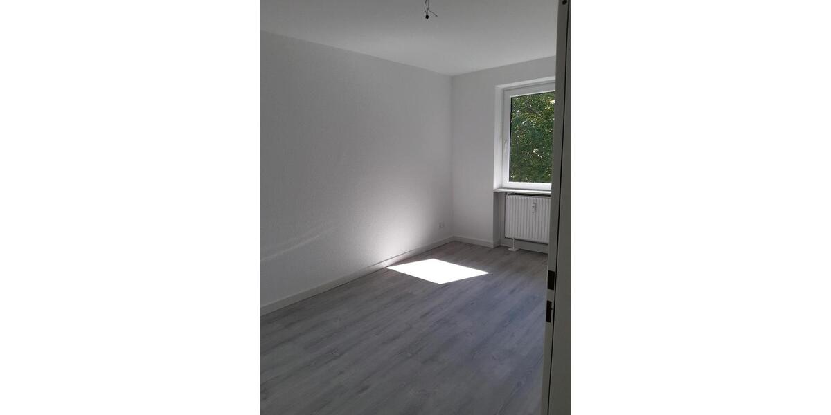 Etagenwohnung Northeim - 3 Zimmer, 85 m&sup2;, 699&euro; | Angebot:25784020