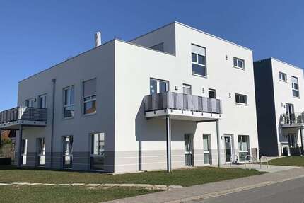 Wohnung Friedland - 2.5 Zimmer, 73 m&sup2;, 915&euro; | Angebot:25390793