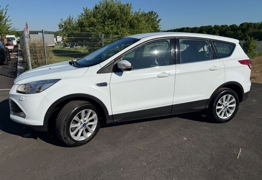 Ford Kuga 250.480 km 8.250 € Fuldatal-Ihringshausen 34233