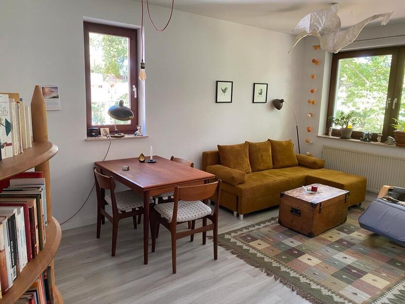 2 Zi, Einbauküche, Bad, Balkon Ostviertel