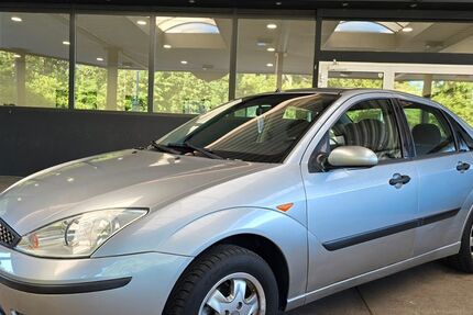 Ford Focus 137.990 km 2.700 € Göttingen 37081