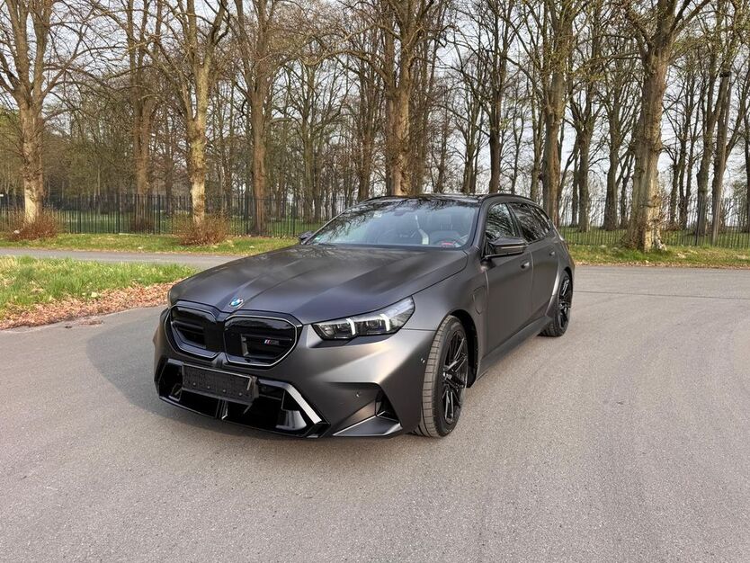 BMW M5 1.810 km 142.990 € Worbis 37339