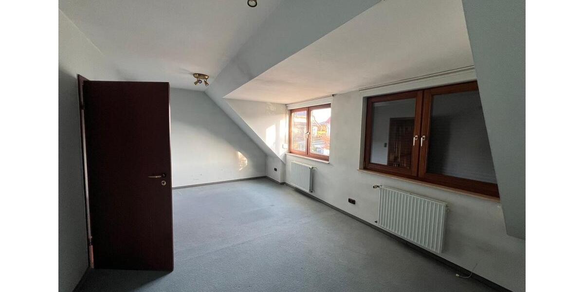 Doppelhaushälfte Duderstadt - 5 Zimmer, 158 m&sup2;, 370.000&euro; | Angebot:25619984
