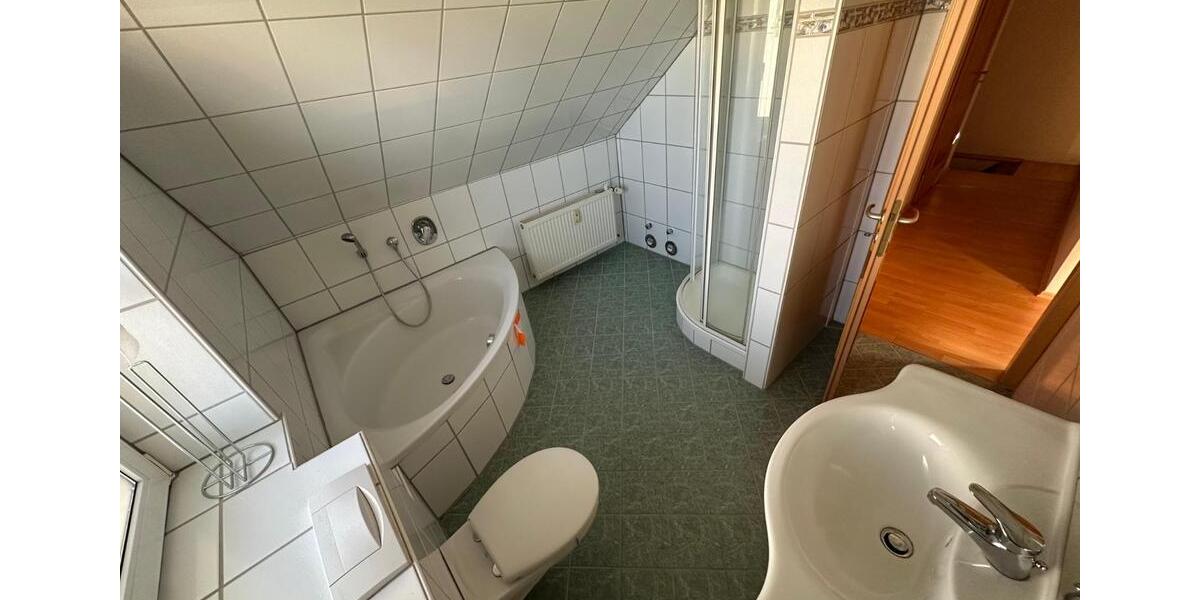 Dachgeschoßwohnung Nörten-Hardenberg Hardenberg - 3.5 Zimmer, 105 m&sup2;, 850&euro; | Angebot:25754001