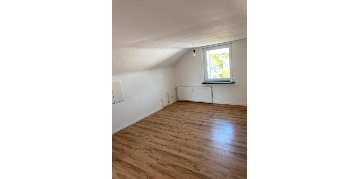 Dachgeschoßwohnung Duderstadt - 2 Zimmer, 42 m&sup2;, 370&euro; | Angebot:25749063