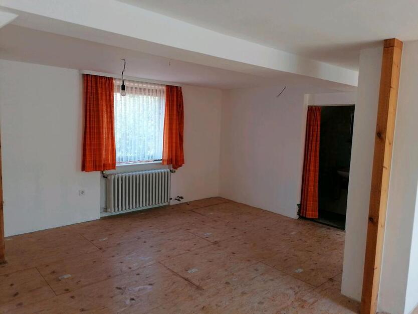 Haus mit Potenzial zu verkaufen, provisionsfrei !!!