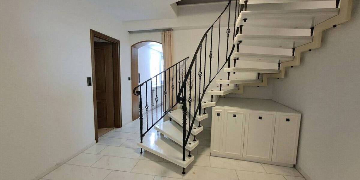 Mehrfamilienhaus, Wohnhaus Bad Sooden-Allendorf Allendorf - 4 Zimmer, 200 m&sup2;, 295.000&euro; | Angebot:26451232