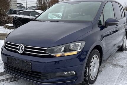 VW Touran 232.600 km 9.950 &euro; Göttingen 37081