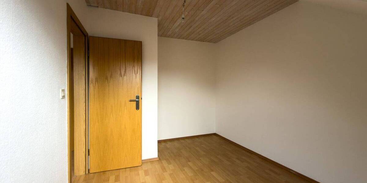 Etagenwohnung Hardegsen Asche - 4 Zimmer, 90 m&sup2;, 184.000&euro; | Angebot:26572986