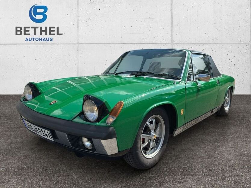 914